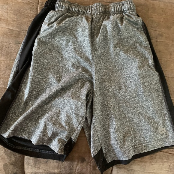 Boys athletic shorts - Picture 2 of 2